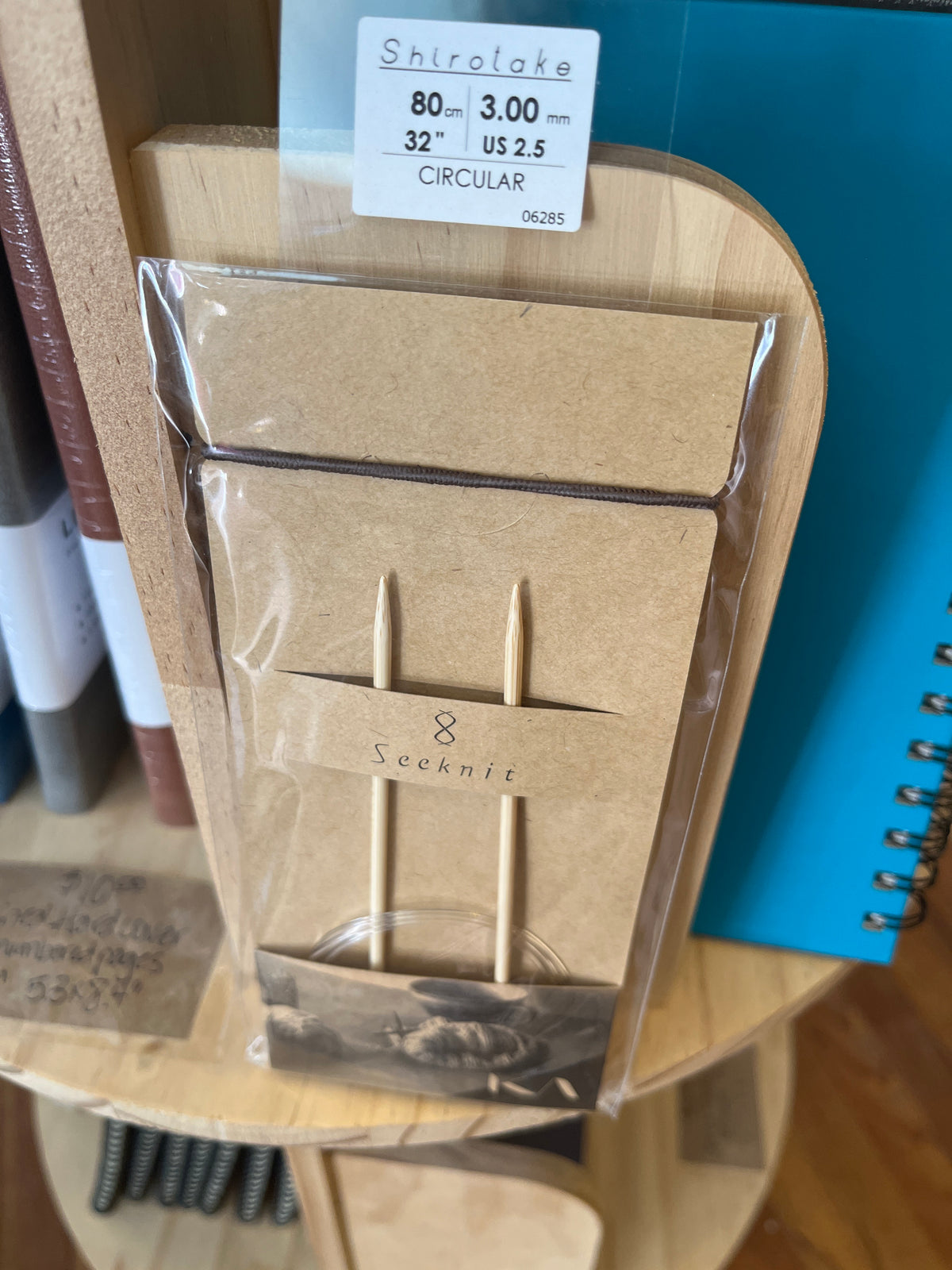 Circular knitting needles